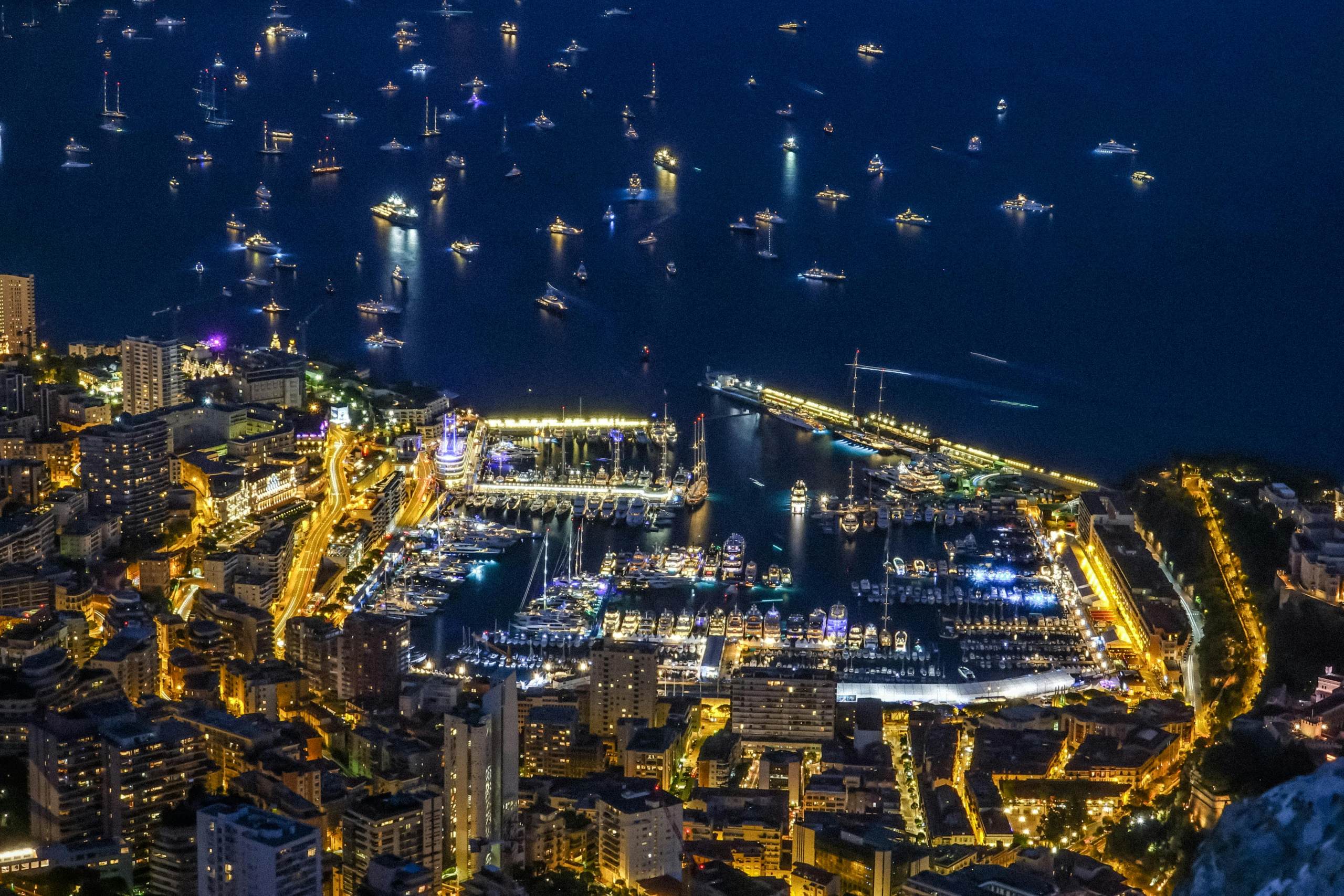 Découvrez l’immobilier de luxe à Monaco, avec des prix d’exception et des propriétés prestigieuses. Explorez le marché immobilier unique de la principauté monégasque.