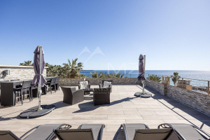 Luxury sea view villas for sale France Luxury real estate photo | Charming Properties
