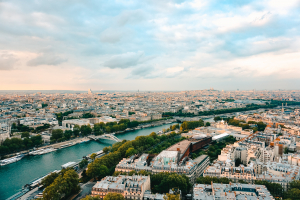 Discover our selection of charming apartments in Paris. Invest in a unique property, in the heart of the French capital, with exceptional views.