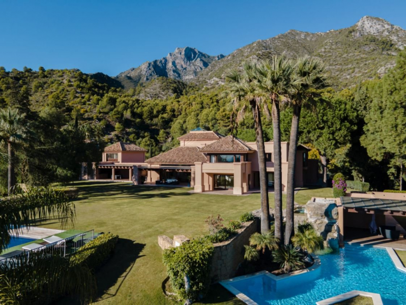 Golden Mile Marbella Luxury Villas for Sale