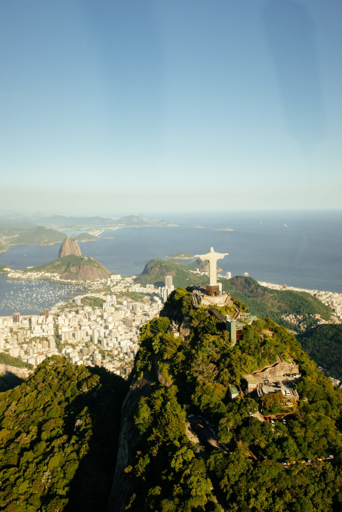 Luxury Apartment for Sale in Rio de Janeiro – Prime Locations with Ocean Views