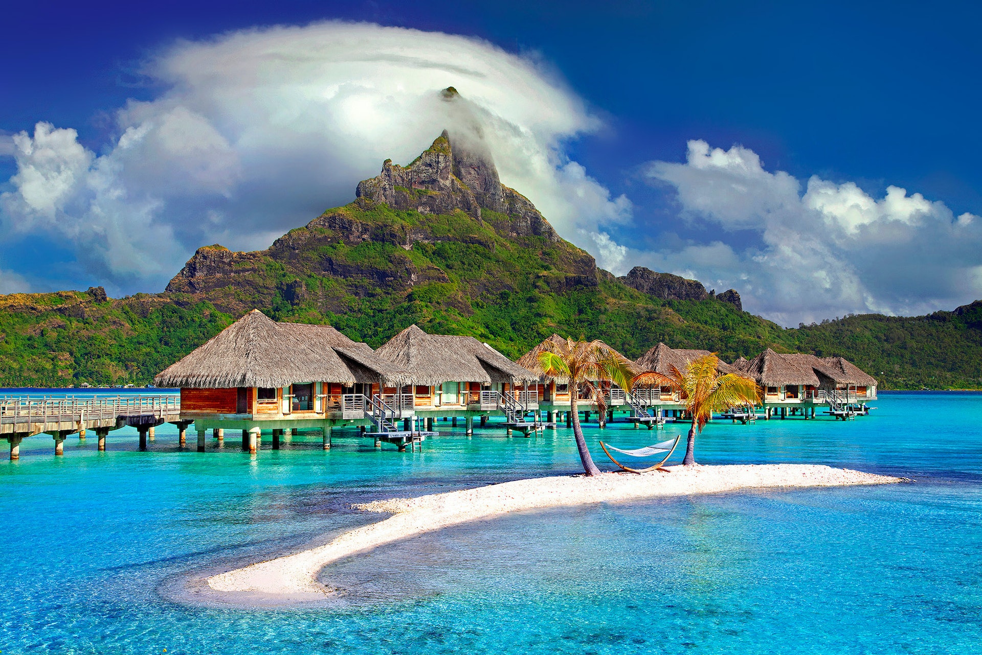 Propriétés de luxe à vendre en Polynésie française : villas à Bora Bora, Moorea et Tahiti, propriétés d'exception dans les cinq archipels.