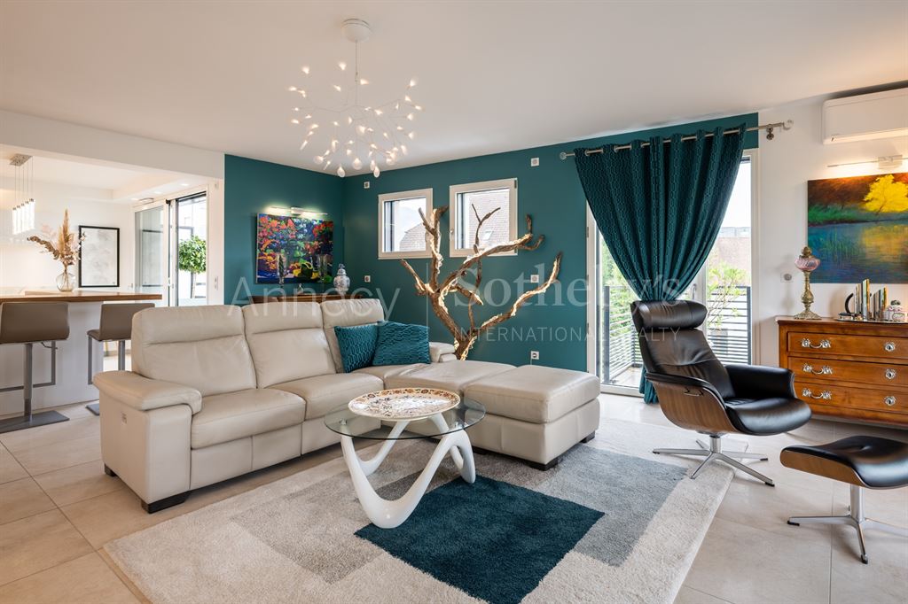 Apartment Estimate in the Golden Triangle in Paris: Call the Experts