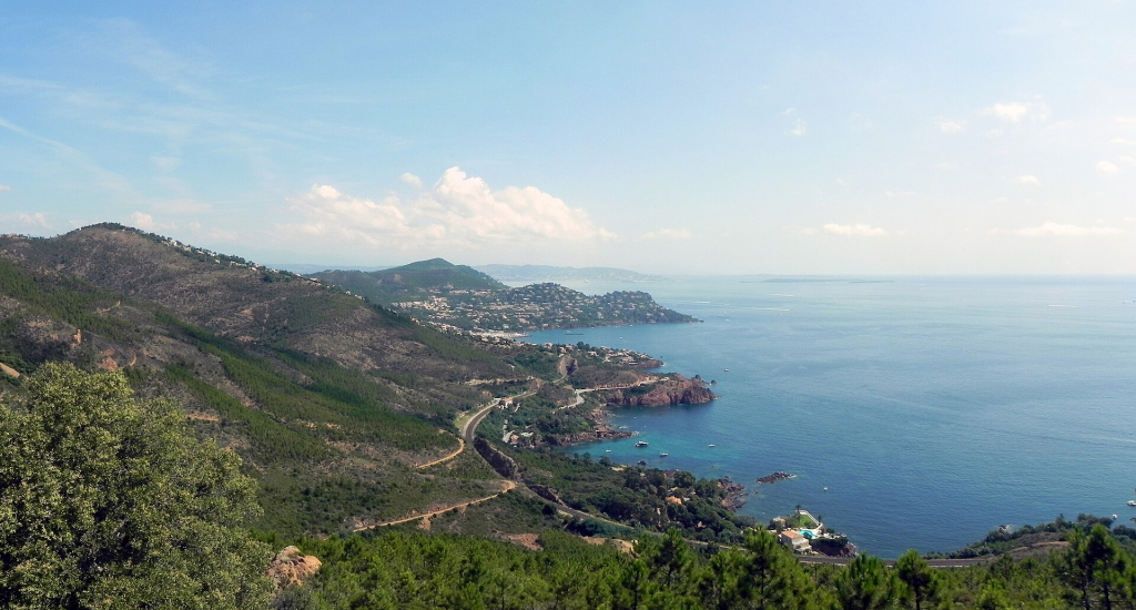 Discover Our Luxury Real Estate Agencies in the Var