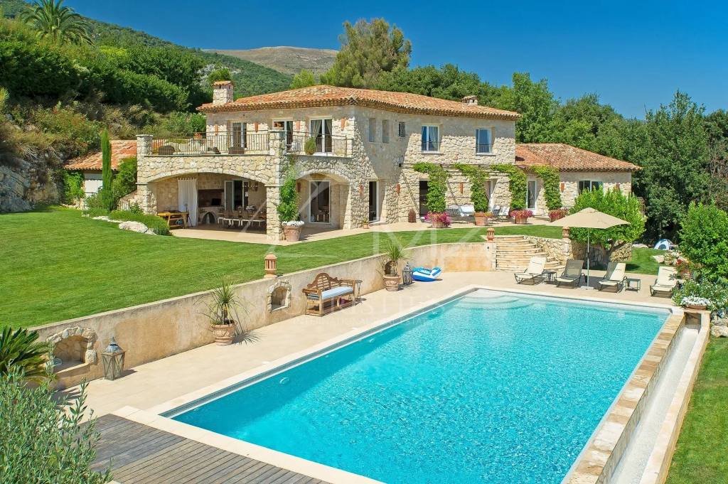Vente immobilier de luxe France Tourrettes-sur-Loup