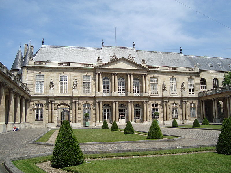 Architecture unique des hôtels particuliers en France symboles de prestige et de luxe Explorez leurs caractéristiques et leur influence historique
