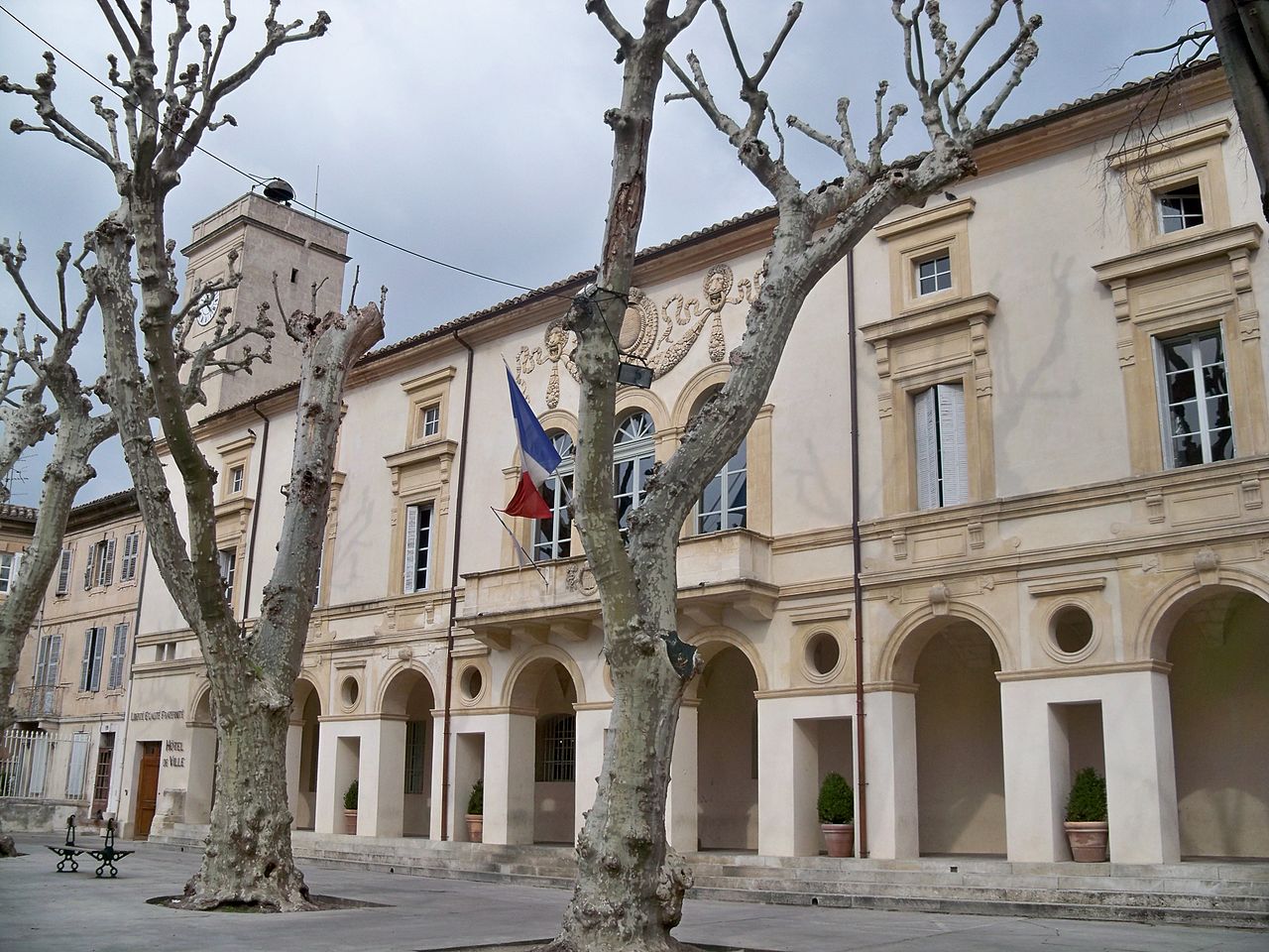 Sale Mas in Saint-Rémy-de-Provence