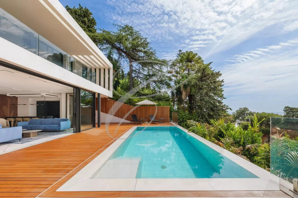 Découvrez les maisons et villas darchitecte à vendre en France Explorez des propriétés contemporaines de luxe dans les plus belles régions françaises