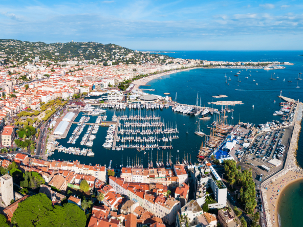 Immobilier-de-luxe-Cannes-Immobilier-de-prestige-Cannes-Ville-de-Cannes-Proprietes-de-Charme-
