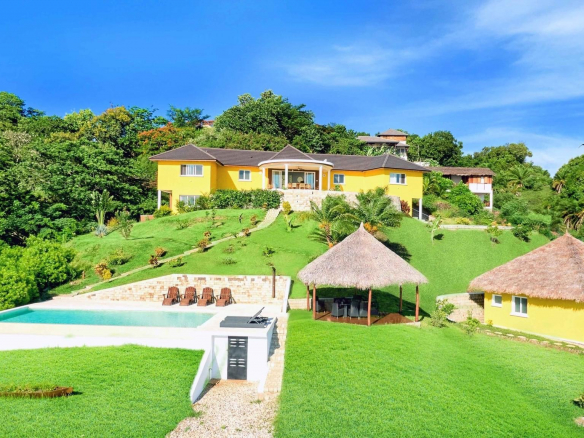 Vente Luxueuse Propriété Villa de luxe en Bord de Mer à Nosy Be Madagascar
