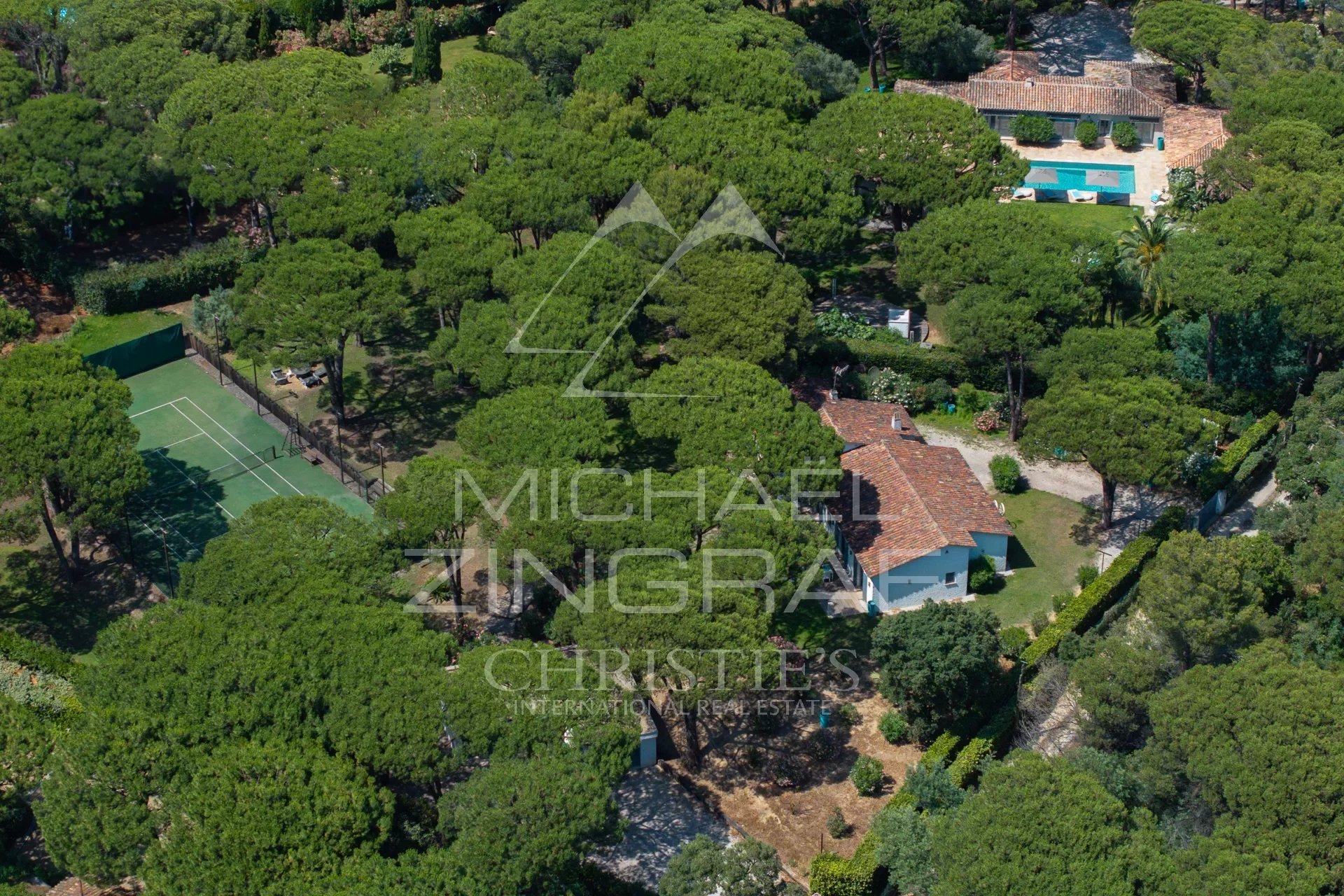 Découvrez les villas et propriétés de charme à vendre à Ramatuelle. Investissez dans un cadre de vie idyllique sur la Côte d’Azur.