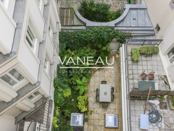 Vente Appartement de Luxe d'Exception Paris 8ème Madeleine 2 490 000 € Surface 193 m² surface totale 243 m² Terrasse arborée 51 m²