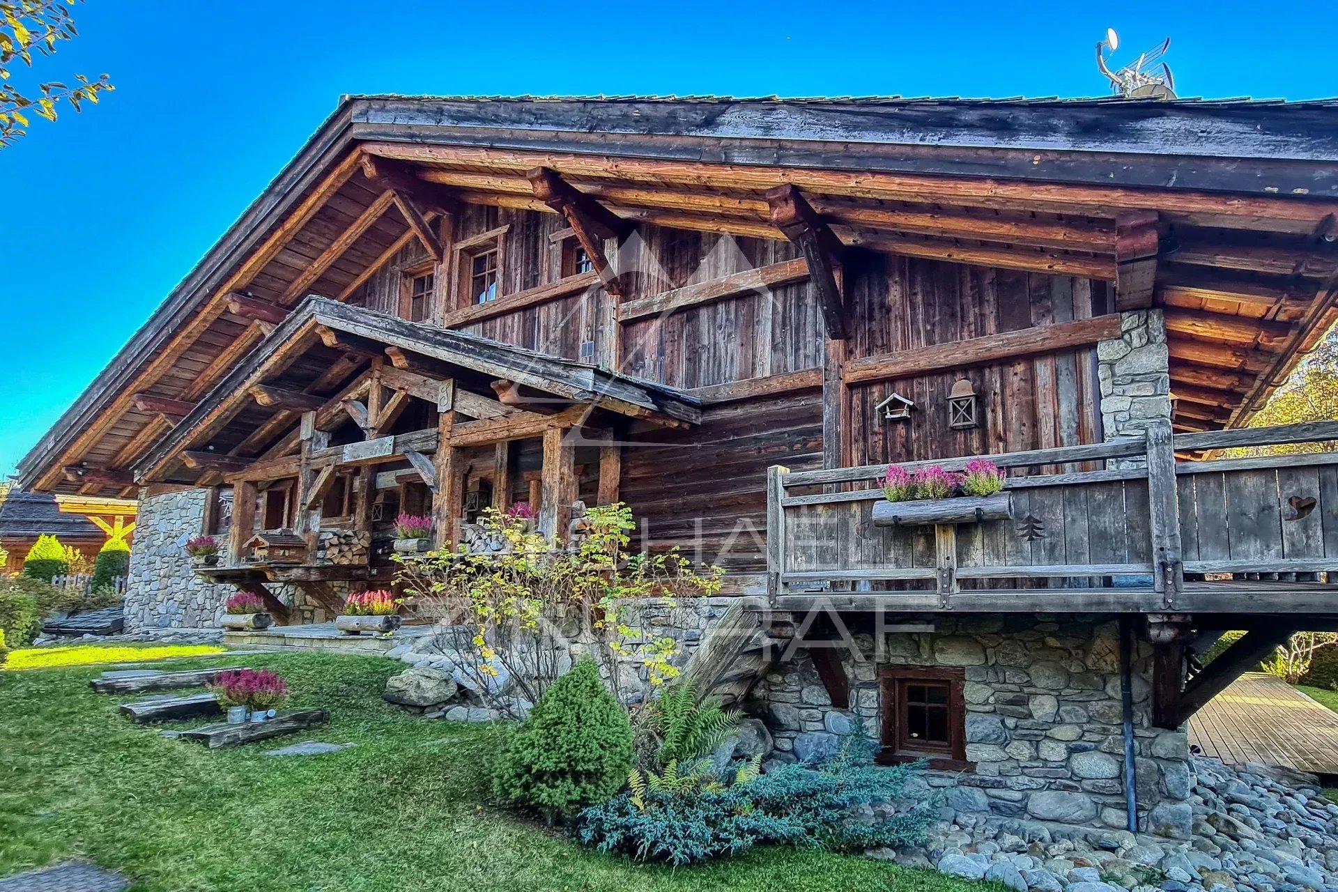 Vente de Corps de Ferme de Luxe à Megève et Chalets de Prestige