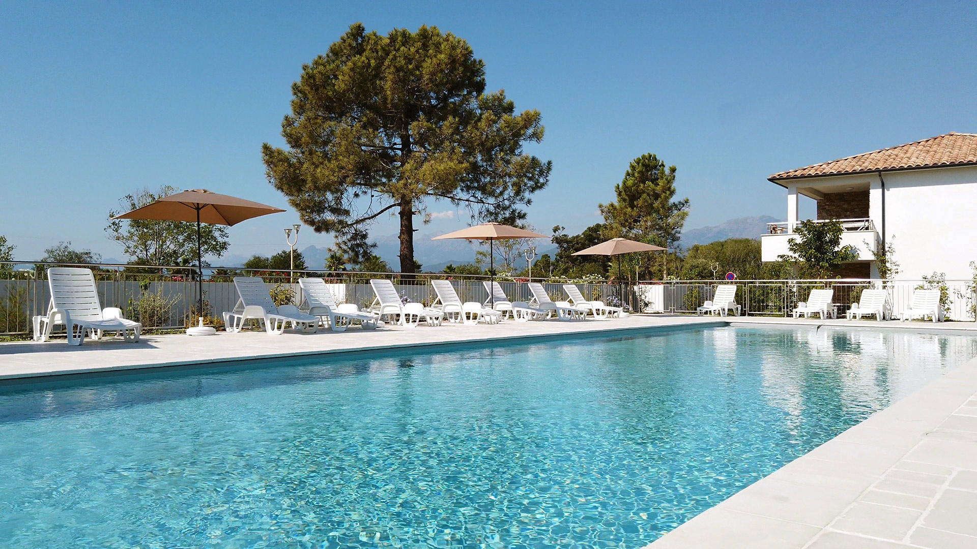 Locations vacances en Corse à Ghisonaccia Résidence A Suara