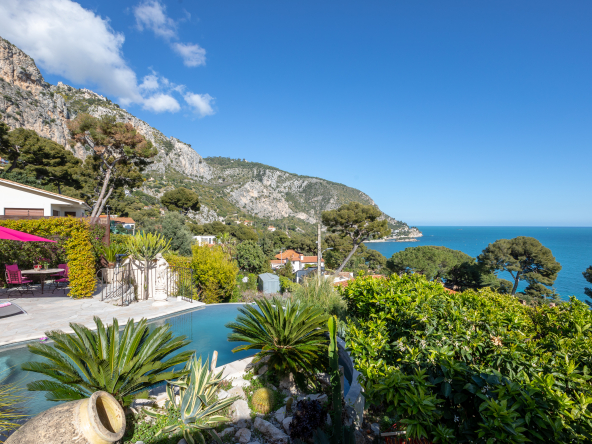 🌟 Villa de Luxe à Èze – Location Vacances Haut de Gamme