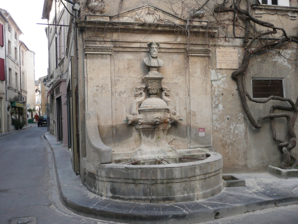 Fontaine Nostradamus à Saint Rémy de Provence.