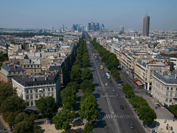 Découvrez nos appartements de prestige à vendre sur l’avenue Foch, Paris 16ᵉ. Luxe, volumes exceptionnels et adresse emblématique.