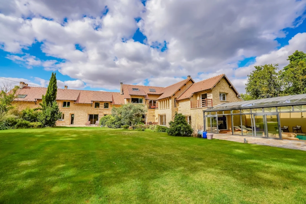 Exceptional Property in Adainville – Elegance, Nature and Art of Living 1 hour from Paris