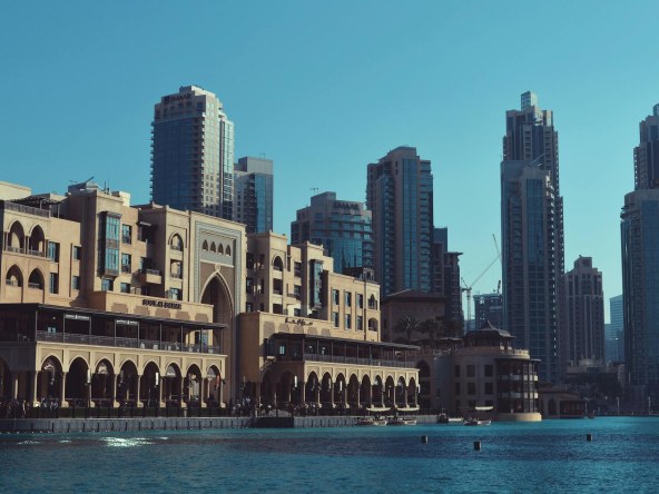 Comprehensive analysis of the rental profitability of luxury properties in Dubai: figures, districts, optimization strategies and advice for investors.