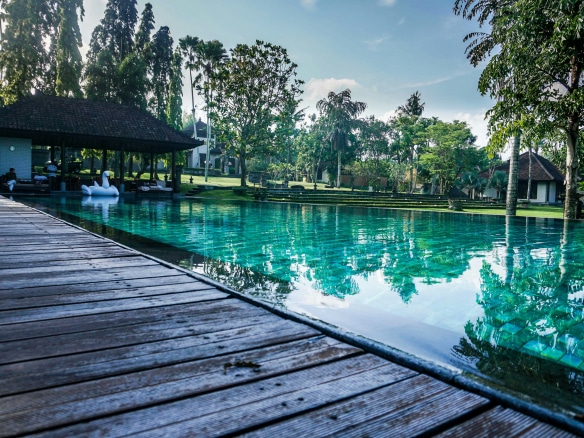 Luxury real estate photo | Charming Properties