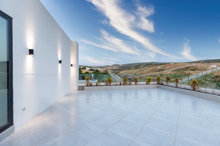Grande terrasse de la villa à vendre à Tanger Malabata Hills