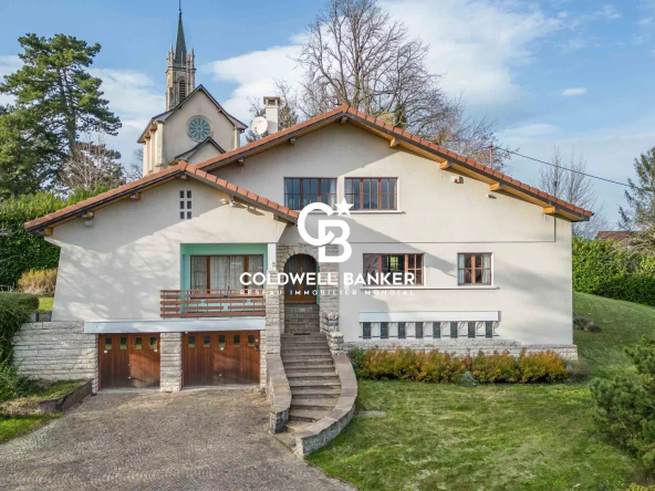 Belle maison avec vues montagnes