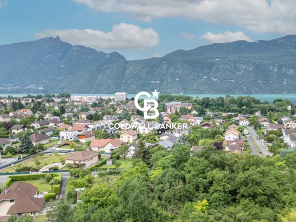 Grand terrain avec maison à Aix les Bains lac du Bourget