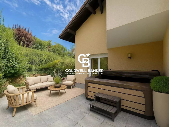 Maison familiale de 169 m² avec jacuzzi, jardin arboré et 5 chambres – Vue dégagée à Cranves Sales