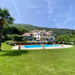 Très belle maison avec piscine et vue Montagnes