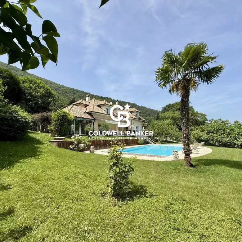 A vendre maison dans un écrin de verdure à Arcangues