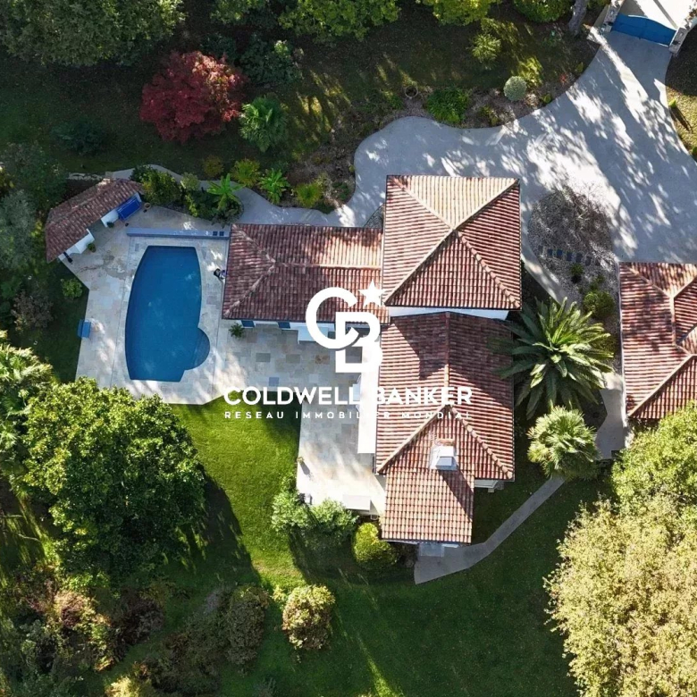 Superbe attique avec vue Mont-Blanc – Annemasse Centre