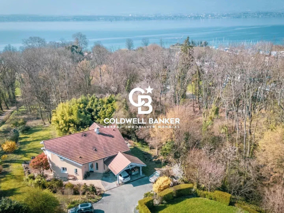 Cadre d’exception à Messery – Villa d’architecte avec vue lac