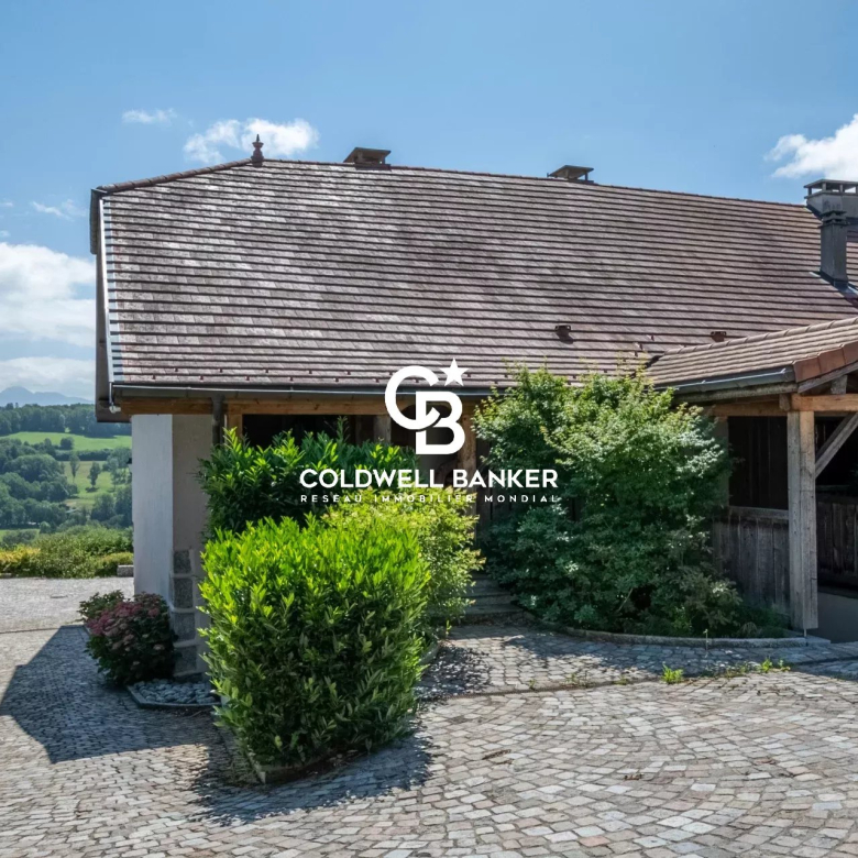 Belle maison avec piscine à Vétraz