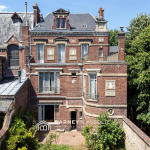 Maison bourgeoise à rénover au pied de la gare