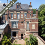 Maison bourgeoise à rénover au pied de la gare