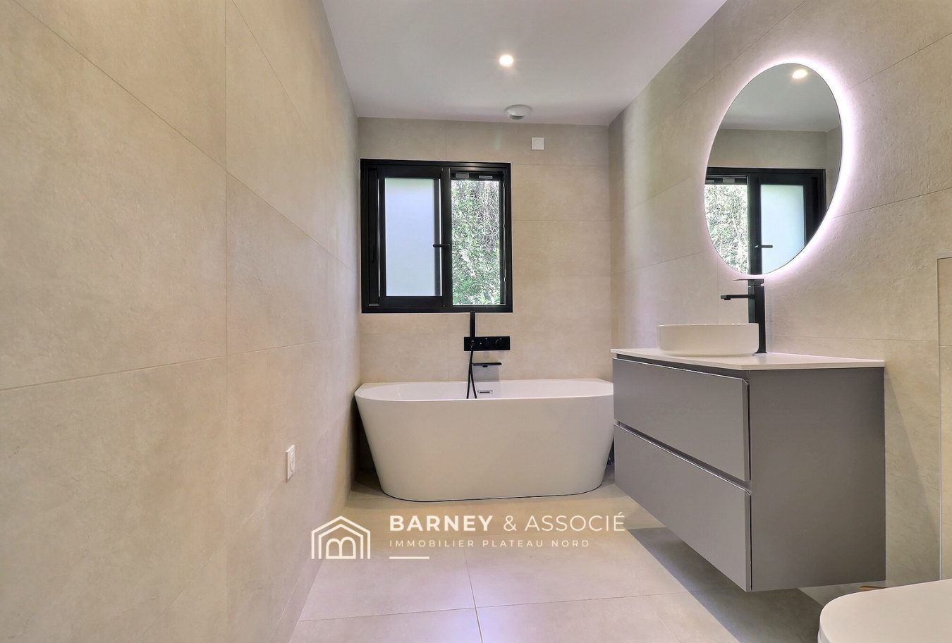 1743093446_VM1022_5_original