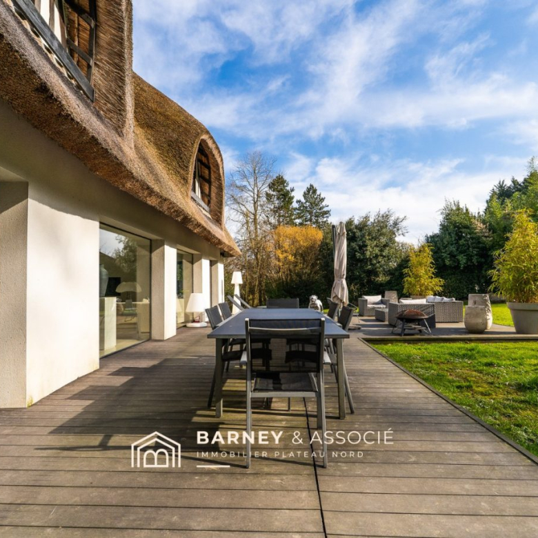 Magnificent contemporary exclusive