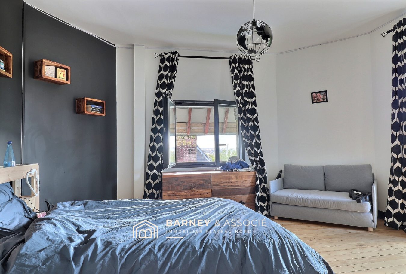 1745506599_VM1124_11_original