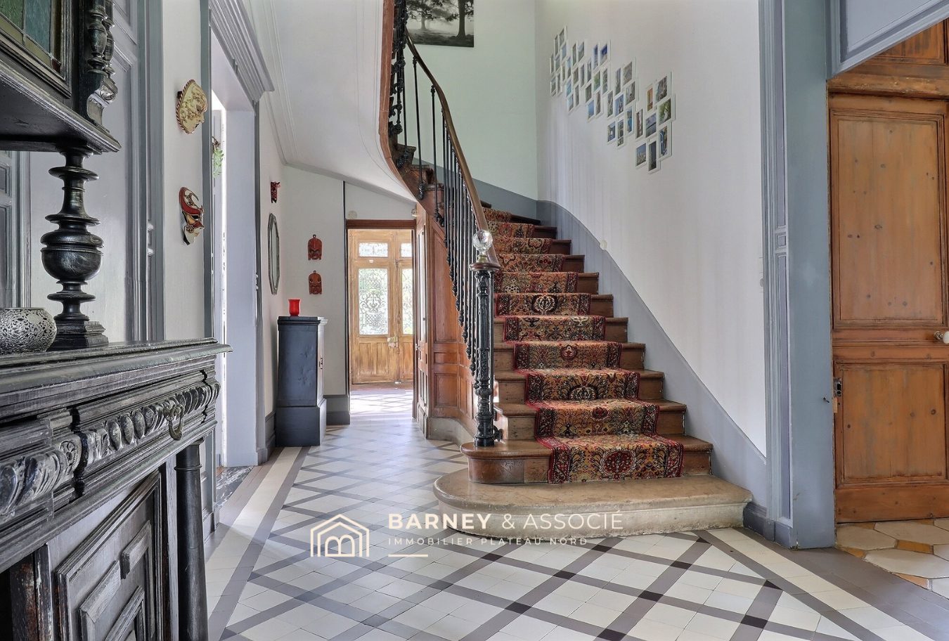 1748008360_VM1165_2_original