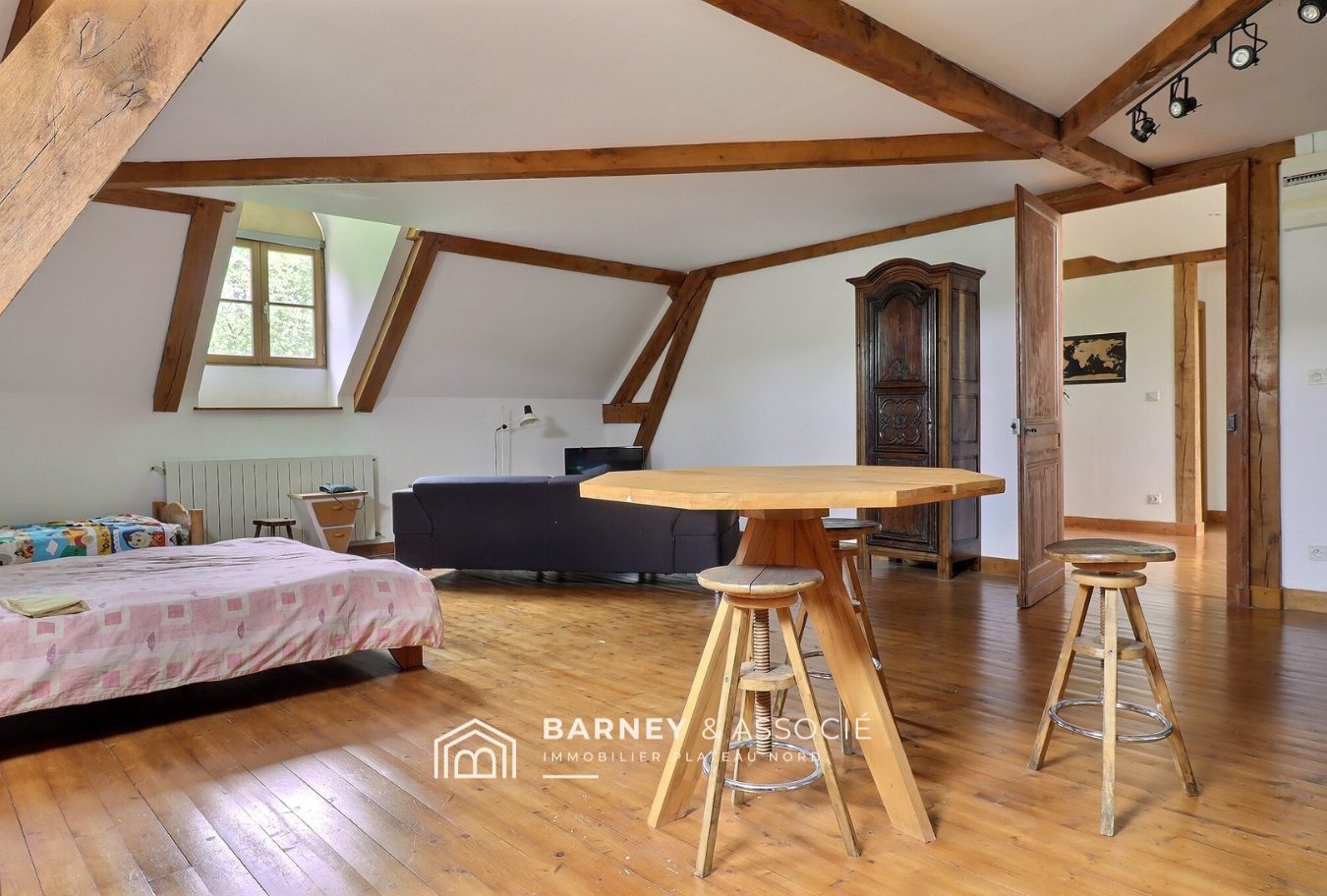 1748008363_VM1165_7_original