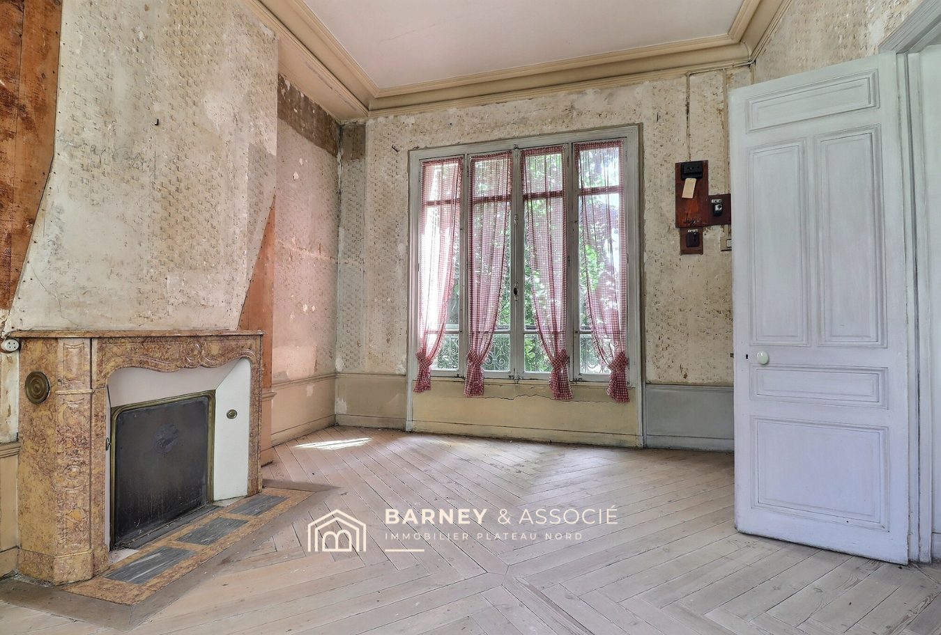 1750264759_VM1198_22_original