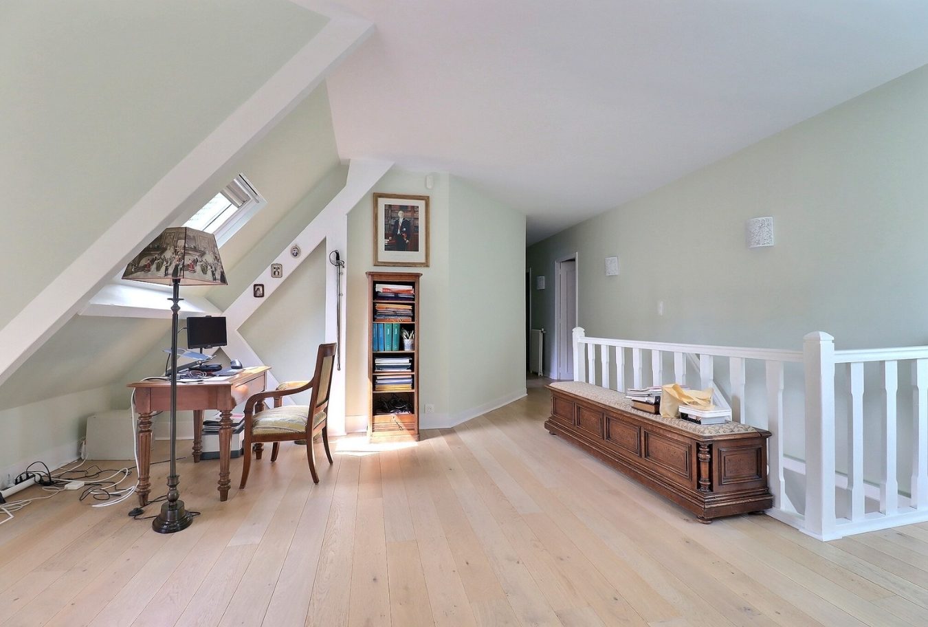 1750926490_VM1202_2_original