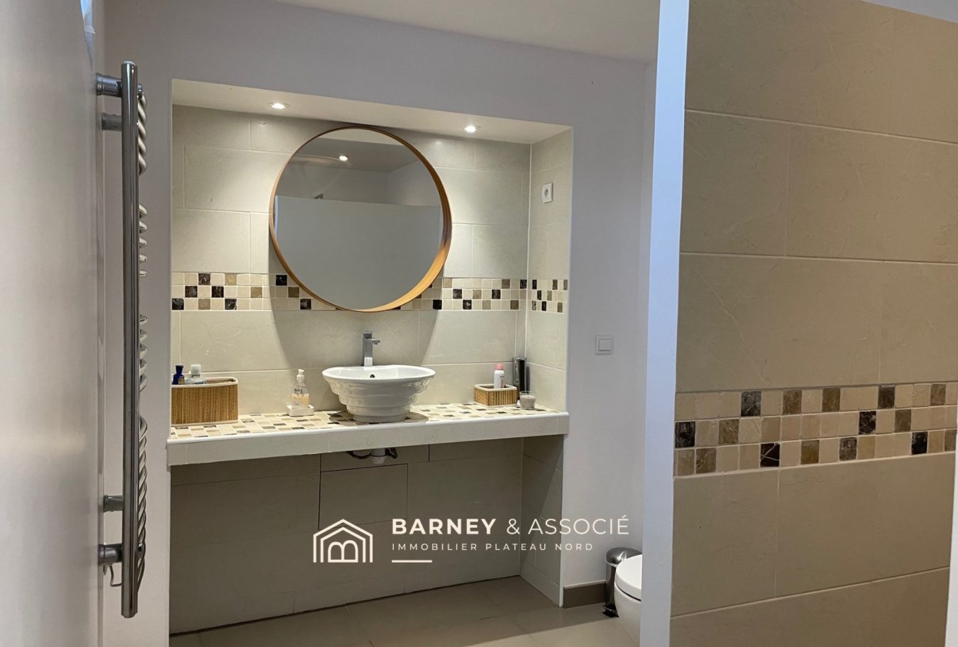 1756201737_VM1262_12_original