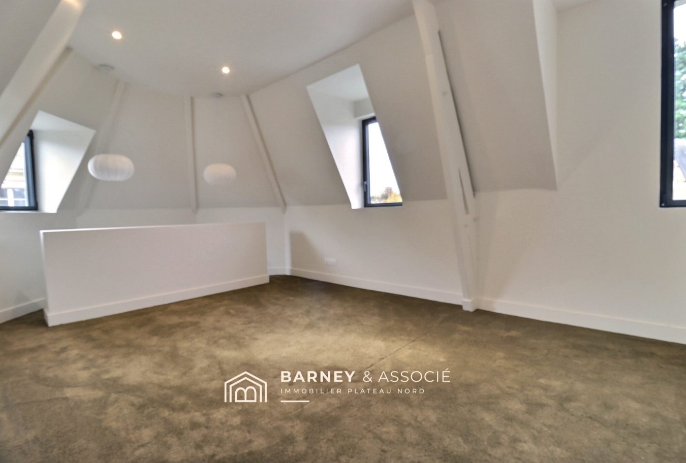 1767881599_VM1328_7_original