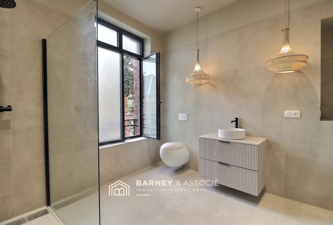 1767881599_VM1328_8_original