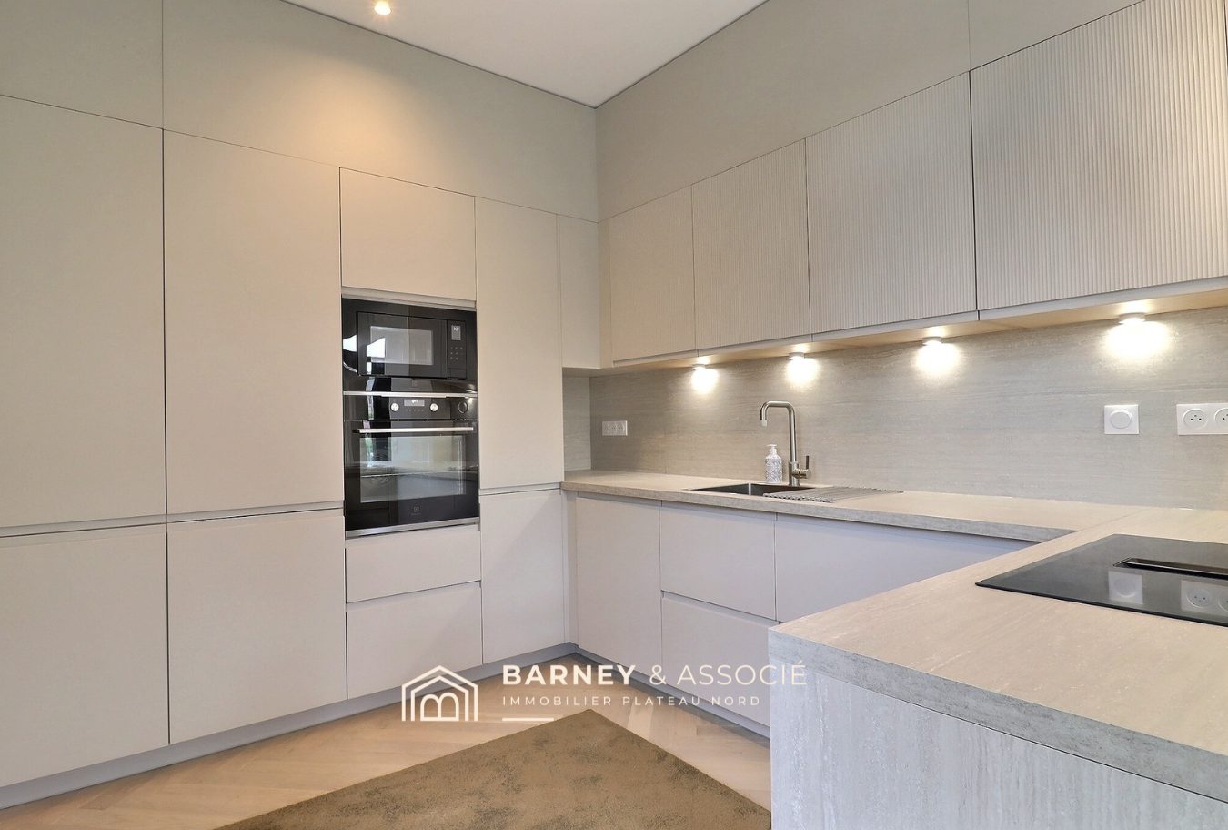 1767881601_VM1328_10_original