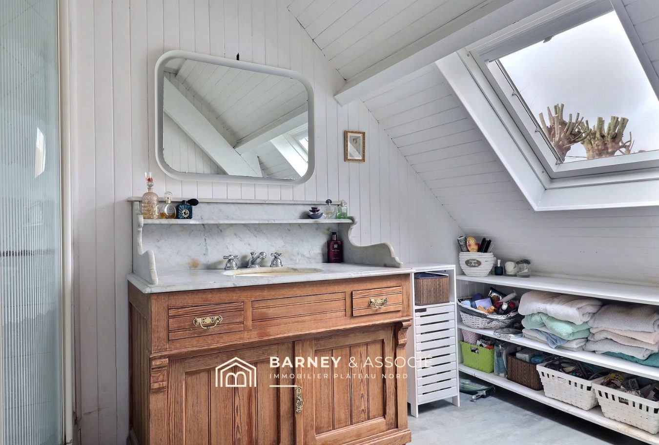 1770973710_VM1341_9_original