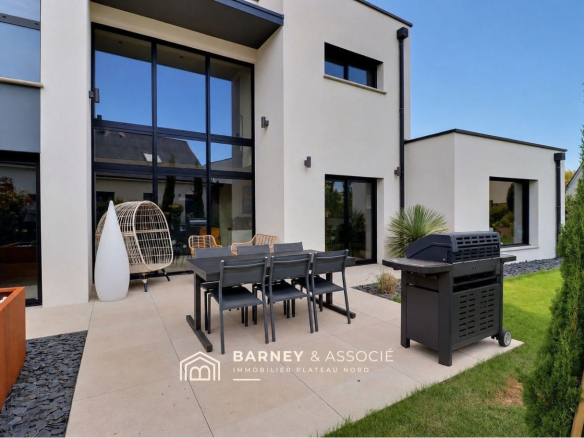 New, Contemporary at the Manor Estate