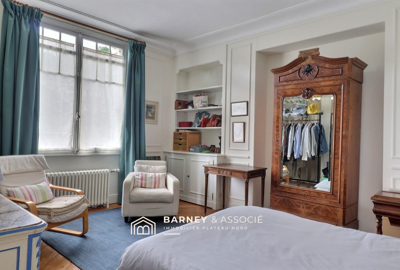 Chambre d’une maison bourgeoise Chambre d'une maison bourgeoise avec mobilier ancien à Mont-Saint-Aignan.