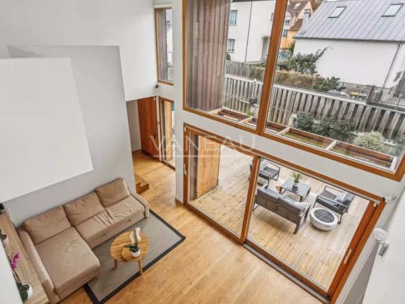 Sèvres – Bioclimatic architect-designed house, R+1, 130 m² with garden, terraces and garage –